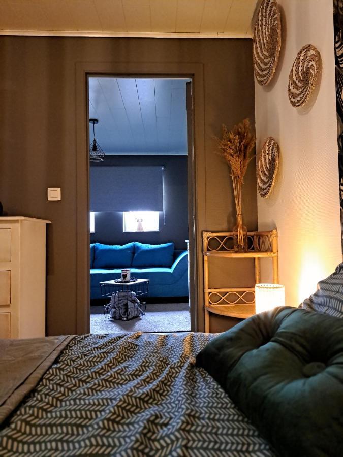 Aux Champs Des Cloches Apartment Houffalize Bagian luar foto