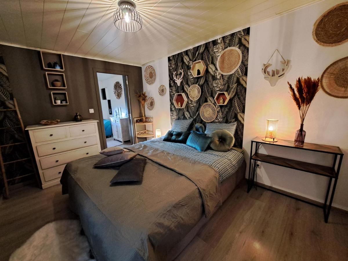 Aux Champs Des Cloches Apartment Houffalize Bagian luar foto
